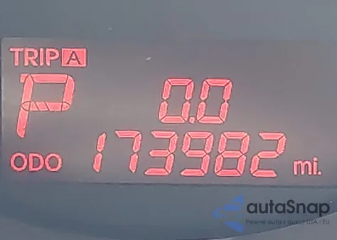 2011 Kia Sorento Lx z USA, uszkodzony, nr VIN 5XYKTCA15BG128949